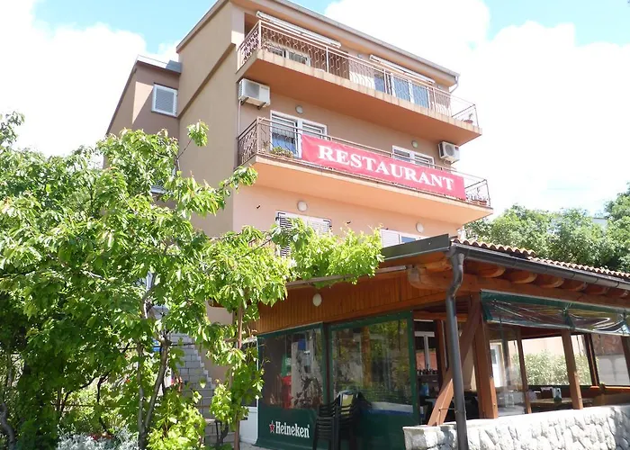 Apartments Adria